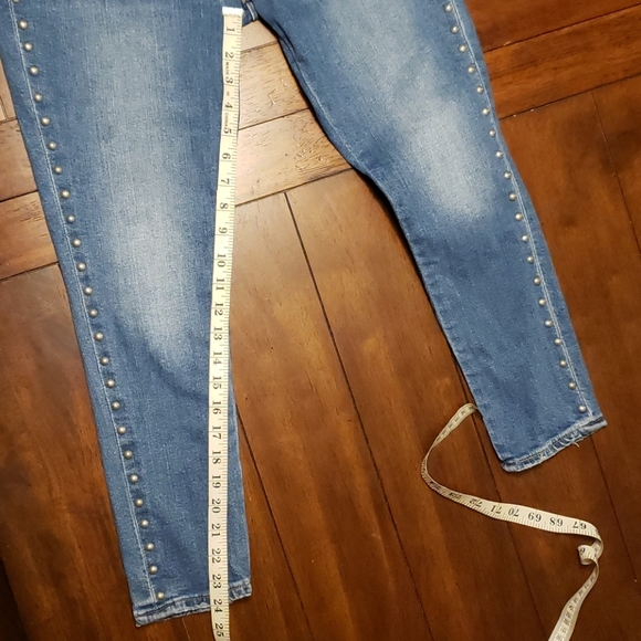 Levi's 711 Silver Stud Ankle Skinny Jeans - Picture 16 of 16